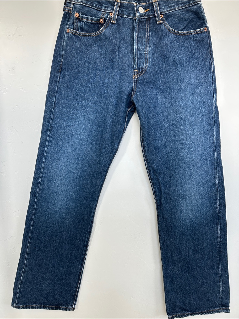 Women’s Levi Strauss 501 Straight Leg Button Fly Jean Size 29